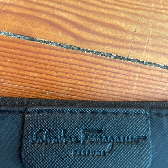 BRAND NEW Ferragamo Coin purse - Picture 2 of 3